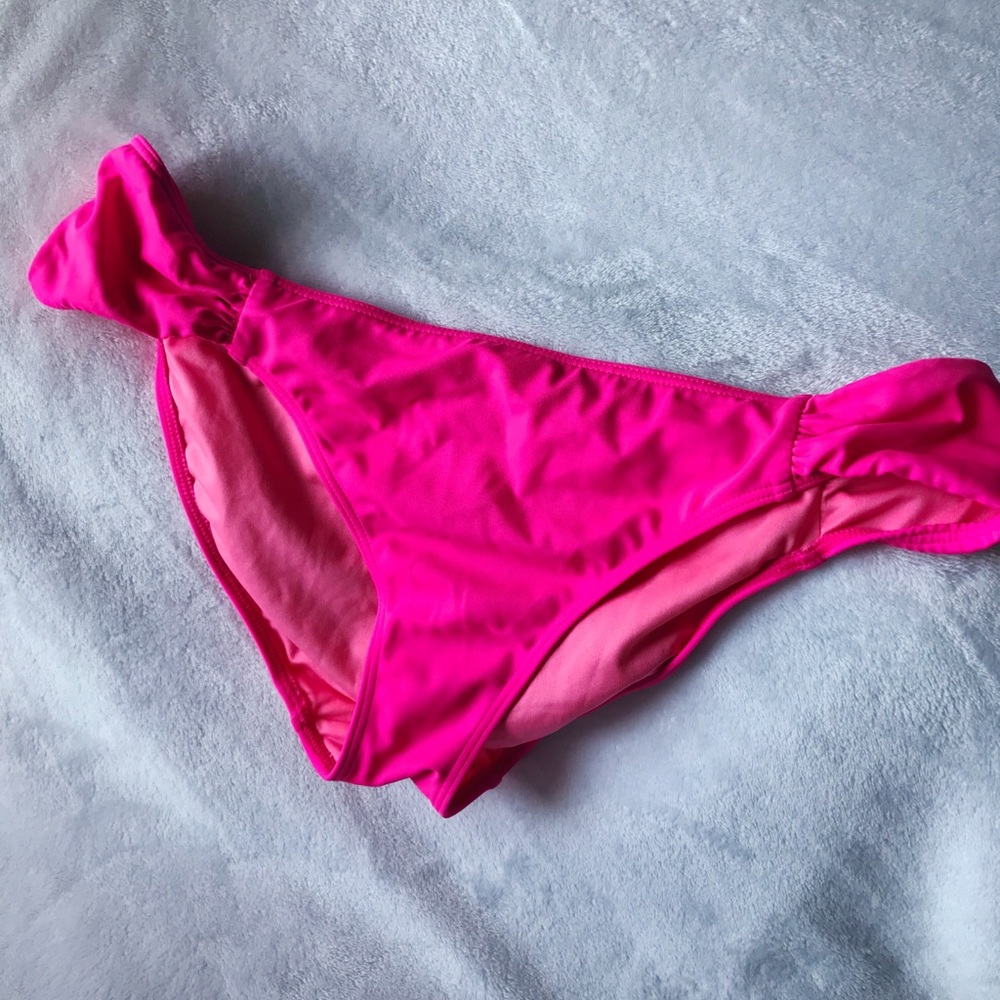 🛍✨5 for $25 - PINK swim bottoms